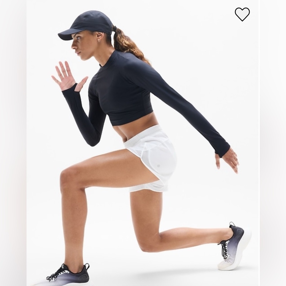Athleta Mesh Racer Run 4” Shorts White Mid Rise NWT Size Medium - Picture 2 of 9